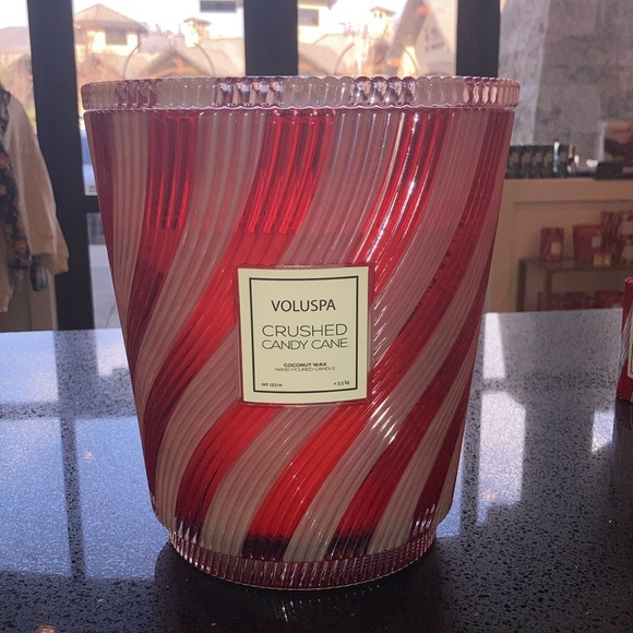 Voluspa Accents Voluspa Crushed Candy Cane Candle 23 Oz Poshmark